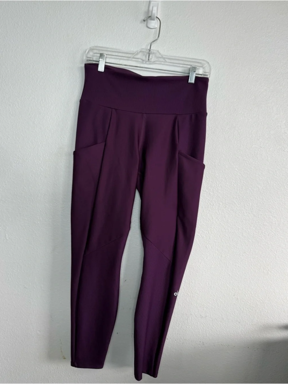 ALO Yoga Ribbed Airlift 7/8 Enchanted Leggings
